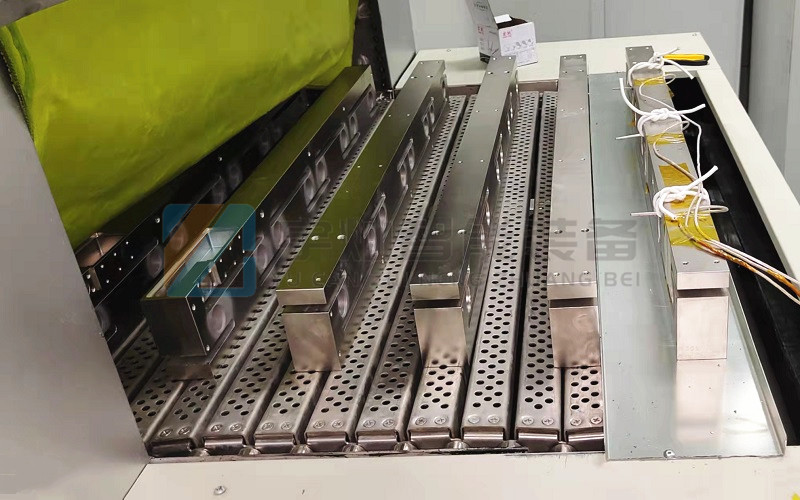 飞机配件胶水固化炉.mp4